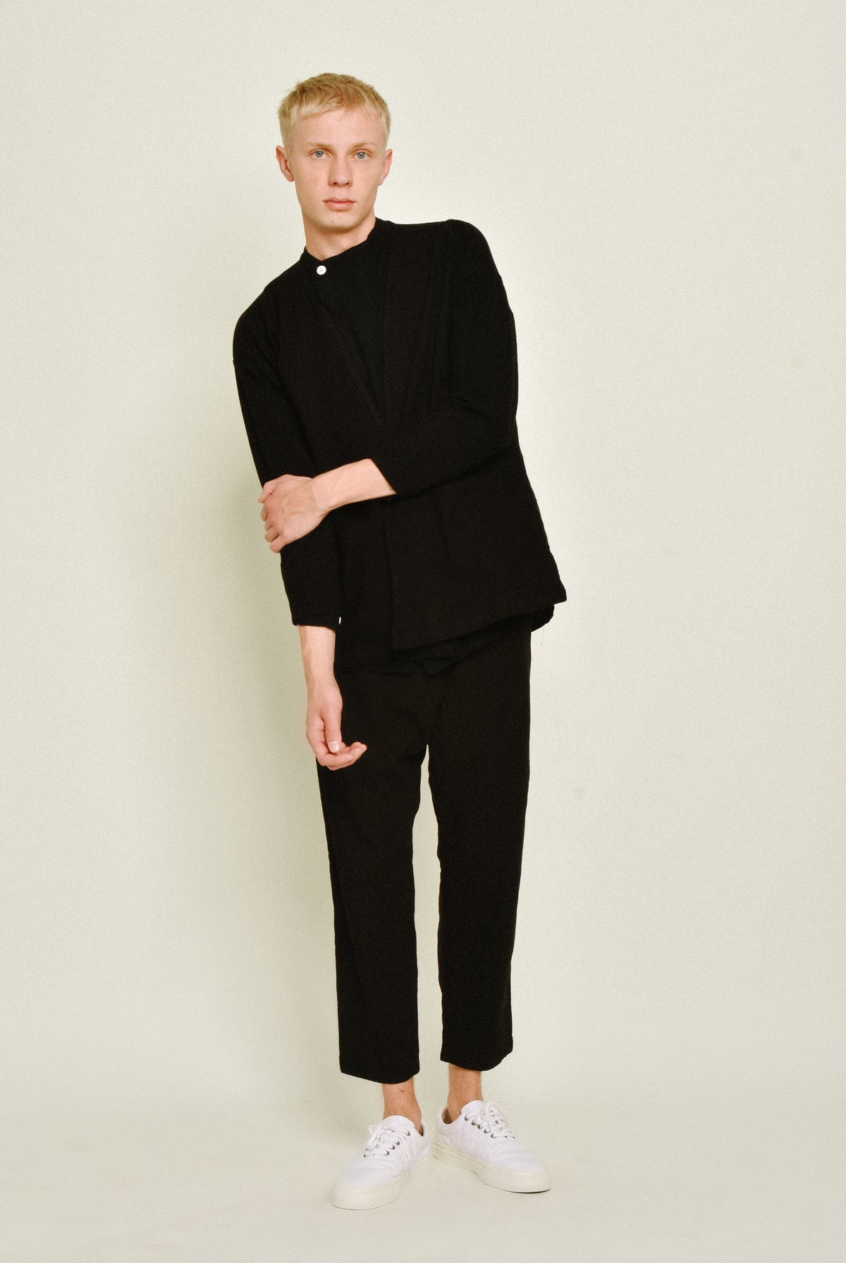 A Sym Button Up